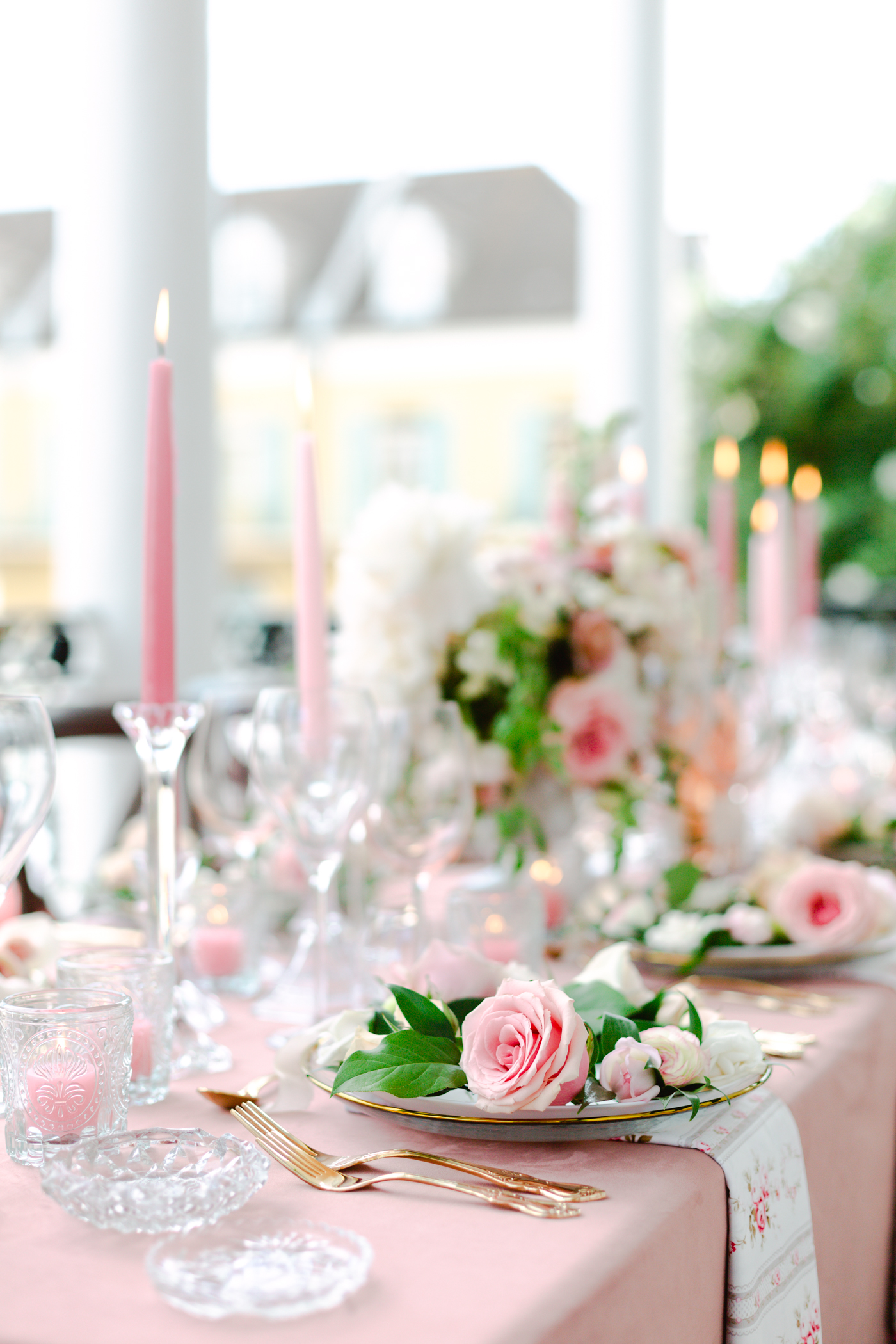 pink rose table setting
